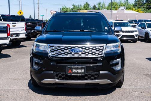 White Platinum Metallic Tri-Coat 2016 Ford Explorer Platinum