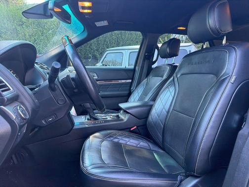 White Platinum Metallic Tri-Coat 2016 Ford Explorer Platinum