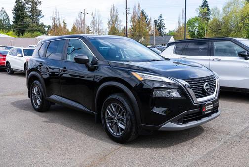 Super Black 2023 Nissan Rogue S