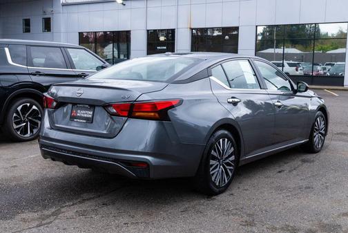 Gun Metallic 2024 Nissan Altima 2.5 SV