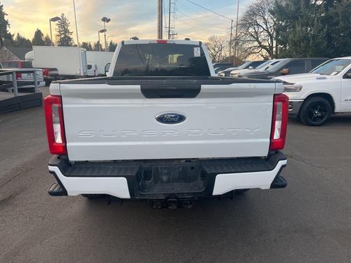 2024 Ford F-350 XLT