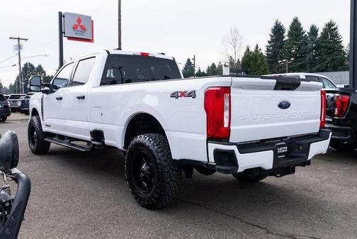 2024 Ford F-350 XLT