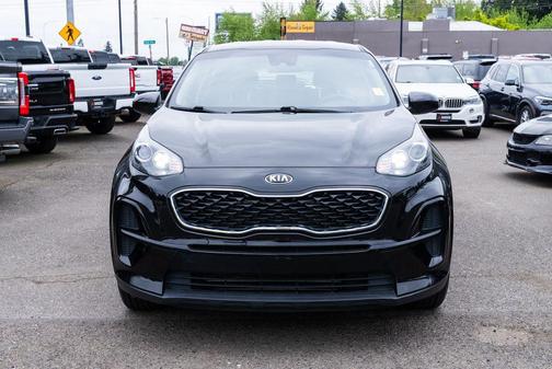 Black Cherry 2022 Kia Sportage LX