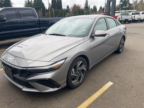 2024 Hyundai ELANTRA Limited