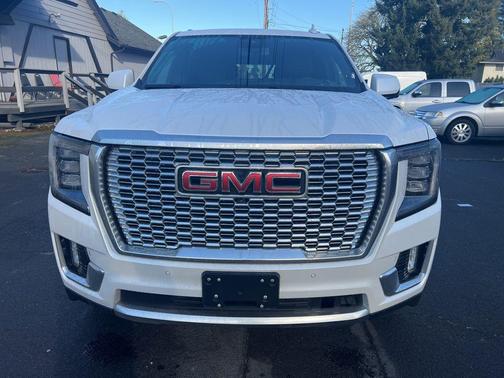 White 2024 GMC Yukon Denali