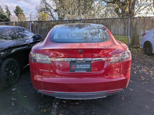 2015 Tesla Model S 85