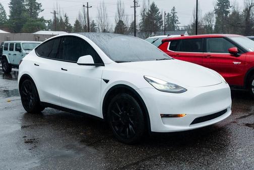 2023 Tesla Model Y Long Range Dual Motor All-Wheel Drive