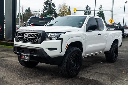 2023 Nissan Frontier S