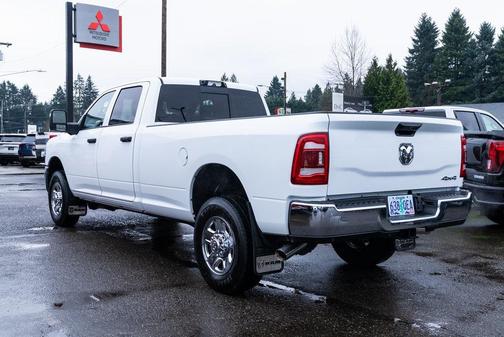 2024 RAM 2500 Tradesman Crew Cab 4x4 8' Box
