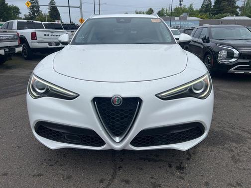 Alfa White 2021 Alfa Romeo Stelvio Base