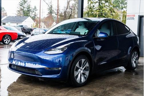 2023 Tesla Model Y Long Range Dual Motor All-Wheel Drive