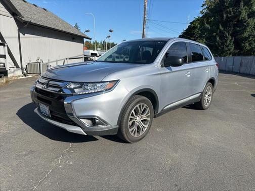 2016 Mitsubishi Outlander SE