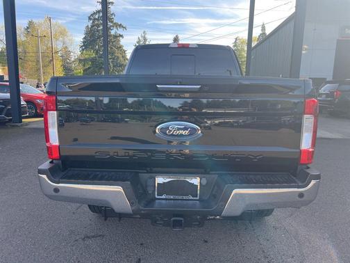Black Metallic 2019 Ford F-250 Lariat