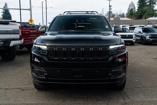 2023 Jeep Wagoneer Series II Carbide 4x4