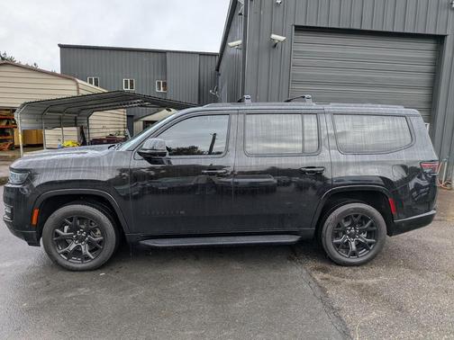 2023 Jeep Wagoneer Series II Carbide 4x4