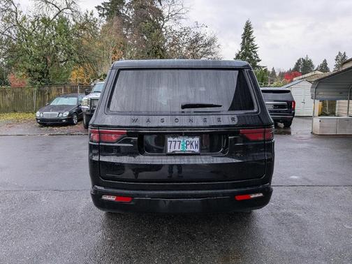 2023 Jeep Wagoneer Series II Carbide 4x4