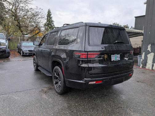 2023 Jeep Wagoneer Series II Carbide 4x4