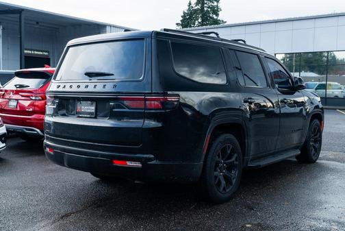 2023 Jeep Wagoneer Series II Carbide 4x4