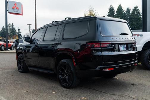 2023 Jeep Wagoneer Series II Carbide 4x4