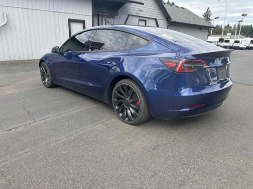 2023 Tesla Model 3 Performance