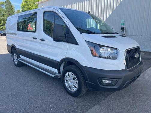 Oxford White 2025 Ford Transit-250 Base