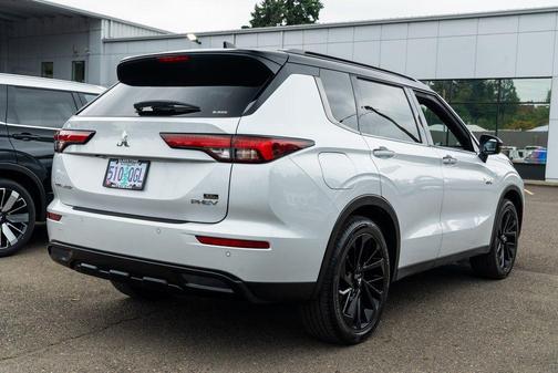 2025 Mitsubishi Outlander PHEV SEL