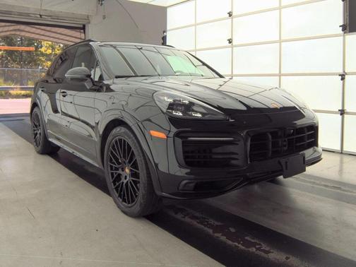 2021 Porsche Cayenne GTS