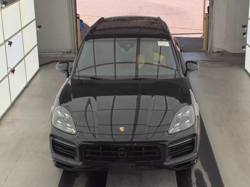 2021 Porsche Cayenne GTS