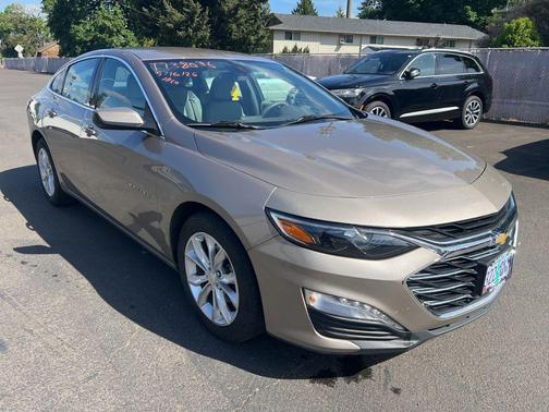Mineral Gray Metallic 2022 Chevrolet Malibu FWD LT