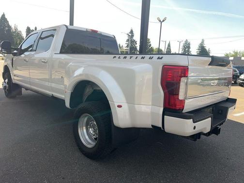 Oxford White 2019 Ford F-350 Platinum