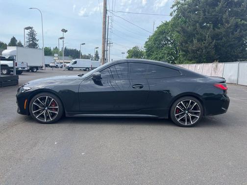 Black Sapphire Metallic 2021 BMW M440 i xDrive
