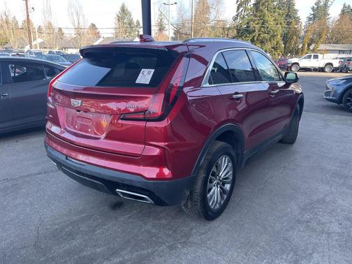 2023 Cadillac XT4 Premium Luxury