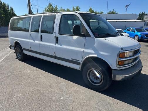 2001 Chevrolet Express 3500 Base