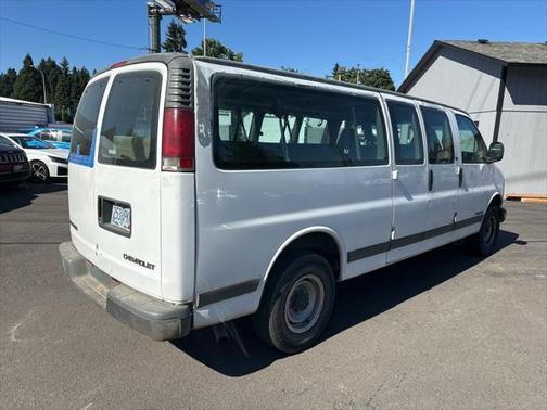 2001 Chevrolet Express 3500 Base