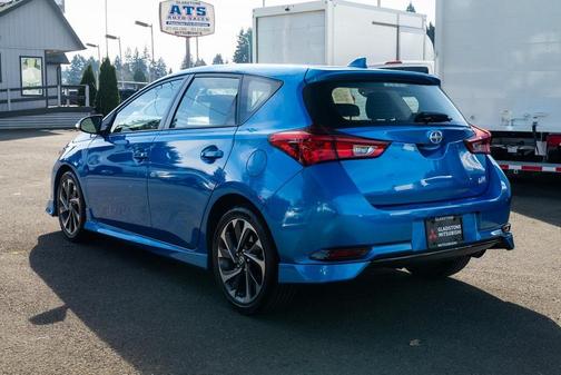 2016 Scion iM 5dr HB CVT (Natl)