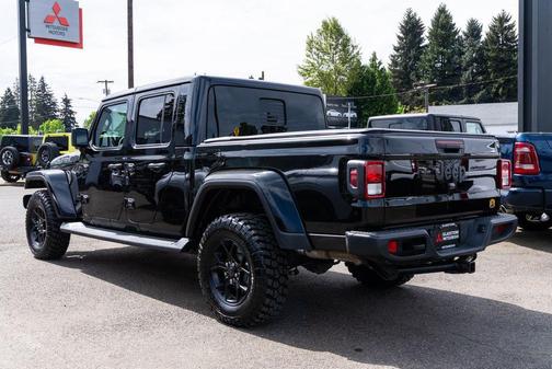 Black Clearcoat 2025 Jeep Gladiator High Tide