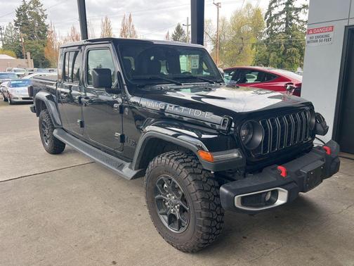 Black Clearcoat 2025 Jeep Gladiator High Tide
