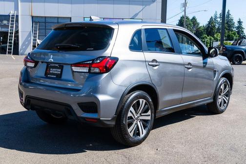 Mercury Gray Metallic 2026 Mitsubishi Outlander Sport SE