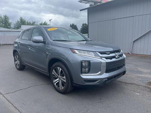 Mercury Gray Metallic 2026 Mitsubishi Outlander Sport SE