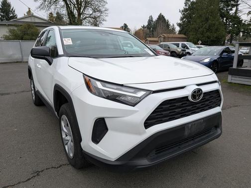 2024 Toyota RAV4 LE