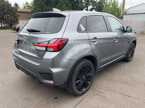Mercury Gray Metallic 2022 Mitsubishi Outlander Sport 2.0 LE