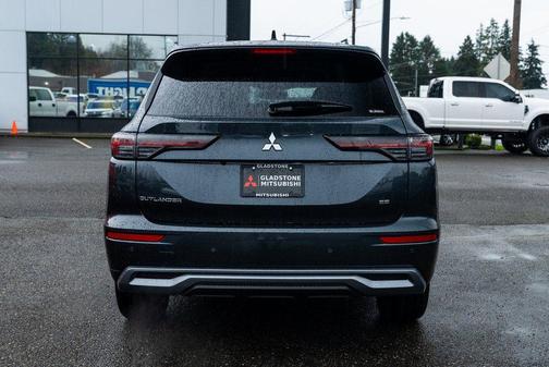 Graphite Gray 2026 Mitsubishi Outlander SE 1.5T S-AWC
