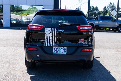 Diamond Black Crystal Pearlcoat 2017 Jeep Cherokee Sport