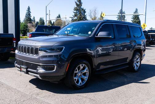 Baltic Gray Metallic Clearcoat 2022 Jeep Wagoneer Series II 4x4
