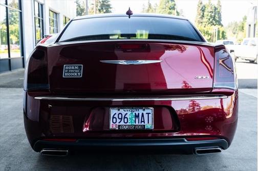 2015 Chrysler 300 Limited