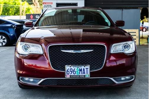 2015 Chrysler 300 Limited