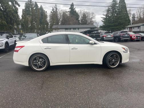 2011 Nissan Maxima SV