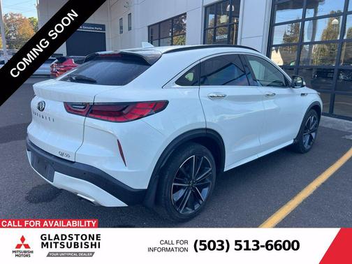 Majestic White 2023 INFINITI QX55 LUXE
