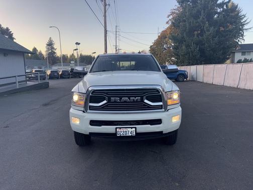 2017 RAM 3500 Limited Mega Cab 4x4 6'4' Box