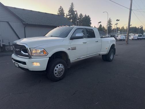 2017 RAM 3500 Limited Mega Cab 4x4 6'4' Box